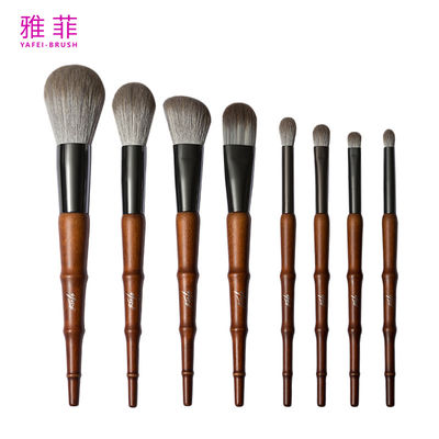 267A87108 ทํานองกางเขน วีแกน เครื่องแต่งหน้า ชุดแปรง 8PCS Fluffy Synthetic customized