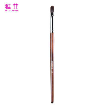 TOUCH UP 22 มัลติฟันชั่น มินิลิปบรช เงาตาเดียว และคอนเซเลอร์ บรช ผมสังเคราะห์